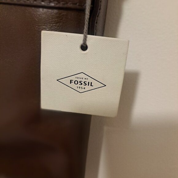 Men's Fossil Messenger Bag - Picture 5 of 7